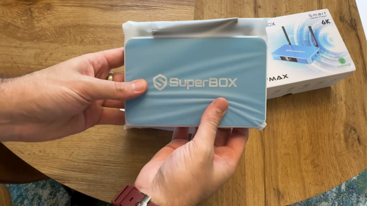 SuperBox S7 vs S6 Difference: Full Generational Comparison and Upgrade Guide 23 In-Depth Feature Breakdown 5 Key Upgrades in the SuperBox S7